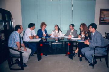 Türk Haberler Ajansı yöneticileri “Haber Değerlendirme” toplantısında (1994 )