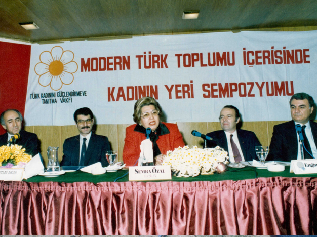 Kutlay Doğan, “Türk Toplumunda Kadının Yeri” sempozyumunda
