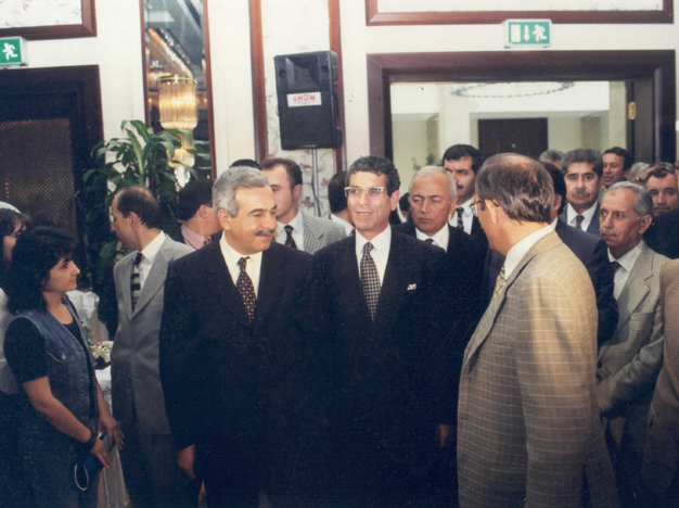 Kutlay Doğan, İçişleri Bakanı Murat Başeskioğlu ve 
xxxxxOrman Bakanı Ersin Taranoğlu ile birlikte